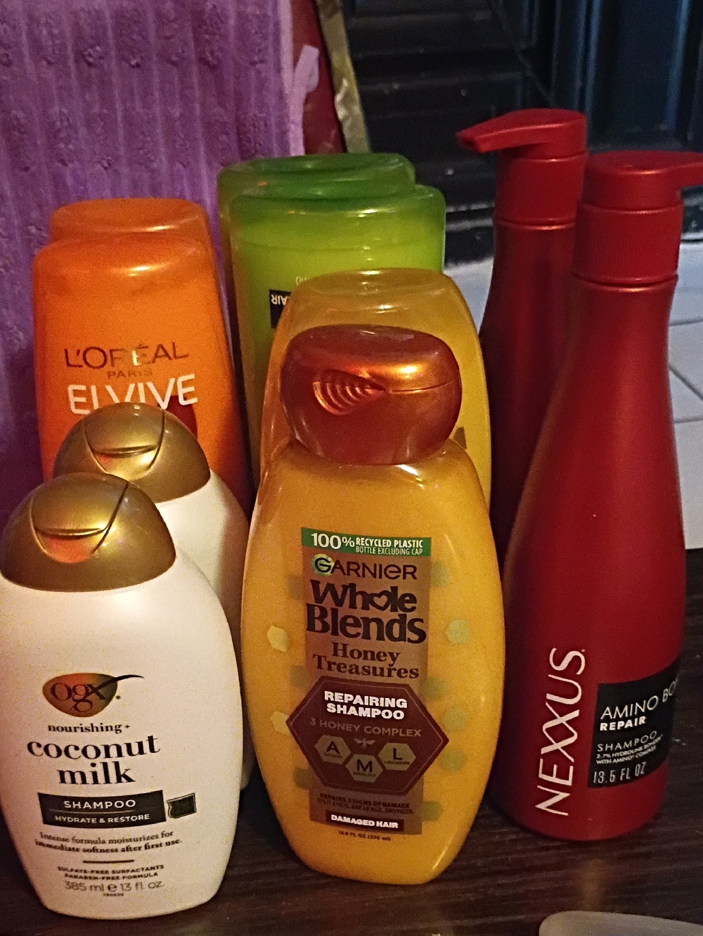 Open To TradesGarnier Whole Blends Honey Treasures Shampoo in Golden Yellow